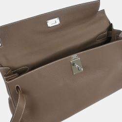 مملوكة مسبقًا Hermes Etoupe Gray Taurillon Clemence Shoulder Kelly Handbag