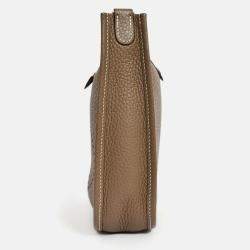 مملوكة مسبقًا Hermes 2018 Taupe Clemence Leather Evelyne TPM