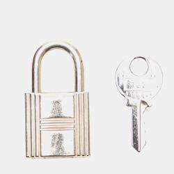 Pre Owned Hermes Red Clemence Picotin Lock 22