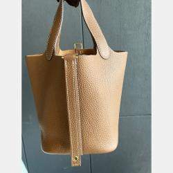 مملوكة مسبقًا حقيبة هيرمس بيكوتان لوك 18 ذهب مع إكسسوارات ذهبية