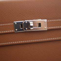 مملوكة مسبقًا Hermes Brown Epsom Kelly Longue Wallet