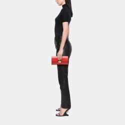 مملوكة مسبقًا Hermes Red Tadelakt Medor Clutch 23