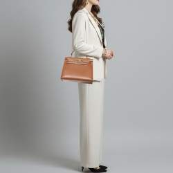 Pre Owned Hermes Kelly Sellier 28 Gold Finish Gold Courchevel Leather Top Handle Bag