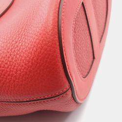 مملوكة مسبقًا Hermes Hermes In The Loop 18 Handbag Taurillon Clemence Leather Red