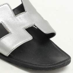 Hermes Silver Leather Oran Flat Slides Size 38.5