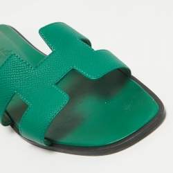 Pre Owned Hermes Green Leather Oran Flat Slides Size 35.5