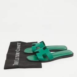 Pre Owned Hermes Green Leather Oran Flat Slides Size 35.5