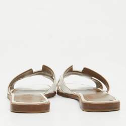 مملوكة مسبقًا Hermes White Leather Oran Flat Slides Size 35.5