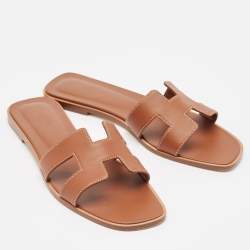 Pre Owned Hermes Brown Leather Oran Flat Slides Size 42