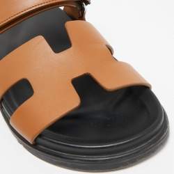 مملوكة مسبقًا Hermes Brown Leather Chypre Sandals Size 38