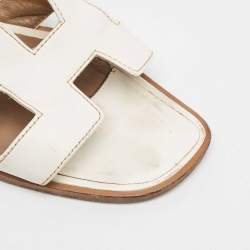 Pre Owned Hermes White Leather Oran Flat Slides Size 39