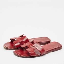 Pre Owned Hermes Burgundy Patent Leather Oran Flat Slides Size 35