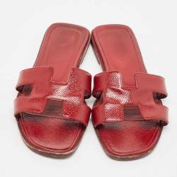 Pre Owned Hermes Burgundy Patent Leather Oran Flat Slides Size 35