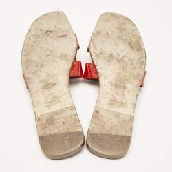 مملوكة مسبقًا Hermes Red Crocodile Leather Oran Flat Slide Sandals Size 41