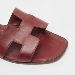 Pre Owned Hermes Burgundy Leather Oran Flat Sandals Size 40.5