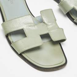Pre Owned Hermes Sky Blue Patent Leather Oran Sandals Size 39