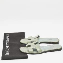 Pre Owned Hermes Sky Blue Patent Leather Oran Sandals Size 39