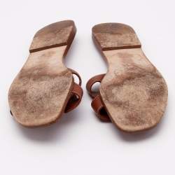 مملوكة مسبقًا Hermes Brown Leather Oran Flat Slides Size  38