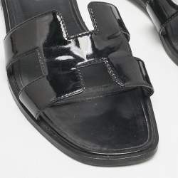 Pre Owned Hermès Black Patent Leather Oran Flat Slides Size 37