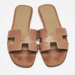 Pre Owned Hermès Brown Leather Oran Flat Slides Size 37