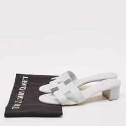 Pre Owned Hermes Grey Leather Oasis Slide Sandals Size 37