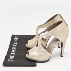 Hermès Gold Leather Peep Toe Platform Sandals Size 36.5