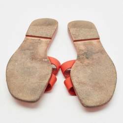 Pre Owned Hermes Red Leather Oran Flat Sandals Size 39