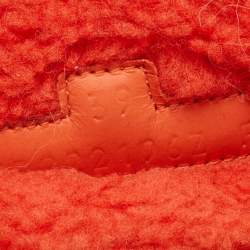 مملوكة مسبقًا Hermes Orange Shearling Chypre Flat Slides Size 39