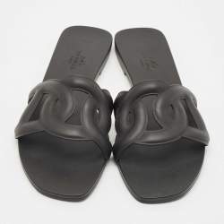 مملوكة مسبقًا Hermes Black Rubber Aloha Flat Slide Sandals Size 37
