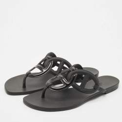 Pre Owned Hermes Black Rubber Egerie Flat Thong Sandals Size 37