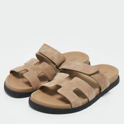 مملوكة مسبقًا Hermès Beige Suede Chypre Sandals Size 40