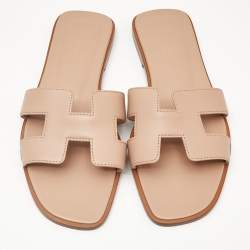 Pre Owned Hermès Beige Leather Oran Flat Slides  Size 37