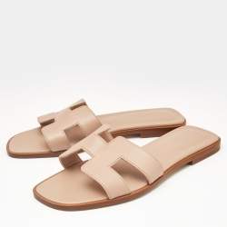 Pre Owned Hermès Beige Leather Oran Flat Slides  Size 37