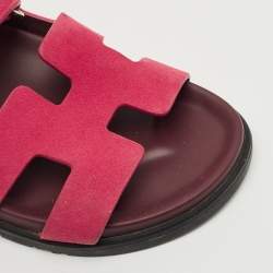 مملوكة مسبقًا صندل كعب فلات هيرمس شامواه وردي شيبر مقاس 38