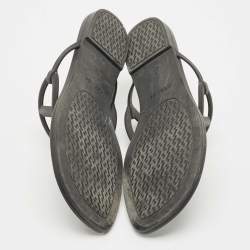 Pre Owned Hermes Black Rubber Egerie Flat Thong Sandals Size 39