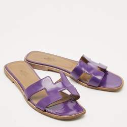 Pre Owned Hermes Purple Patent Leather Oran Flat Slides Size 36.5