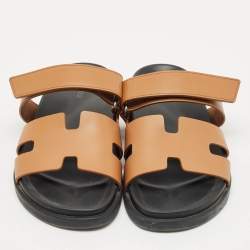 مملوكة مسبقًا Hermes Brown Leather Chypre Sandals Size 39.5