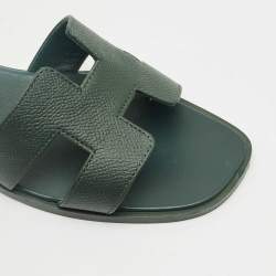 Pre Owned صندل سلايد هيرمس أوران جلد برّاق أرجواني مقاس 36.5