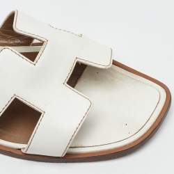Pre Owned صندل فلات هيرمس أوران جلد أبيض مقاس 38