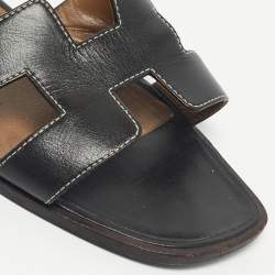 مملوكة مسبقًا Hermes Black Leather Oran Flat Slide Sandals Size 39