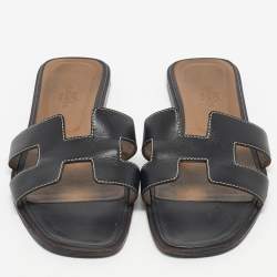 مملوكة مسبقًا Hermes Black Leather Oran Flat Slide Sandals Size 39