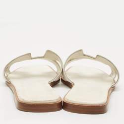 مملوكة مسبقًا Hermes White Leather Oran Flat Slides Size 39