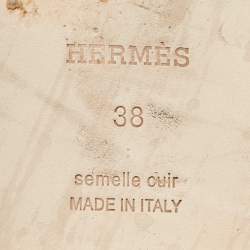 مملوكة مسبقًا صندل سلايد هيرمس أوران جلد برّاق أرجواني مقاس 36.5