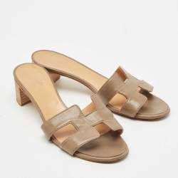 Pre Owned Hermes Green Leather Oasis Slide Sandals Size 38.5