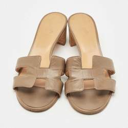 Pre Owned Hermes Green Leather Oasis Slide Sandals Size 38.5