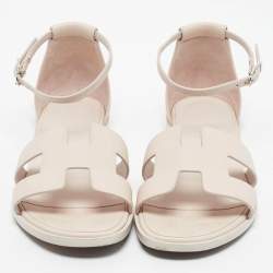 مملوكة مسبقًا Hermes Cream Leather Poreline Santorini Ankle Strap Flats Size 37