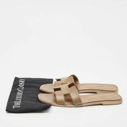 Pre Owned Hermes Brown Leather Oran Flat Slides Size 42