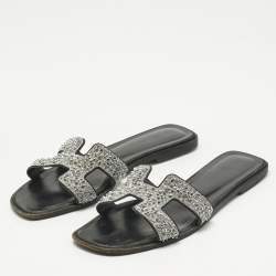 Pre Owned Hermes Silver Leather Crystal Embellished Oran Flat Slide Size 41.5