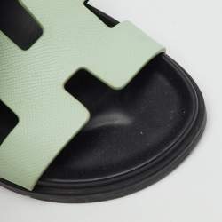 Pre Owned Hermes Mint Green Leather Chypre Flat Sandals Size 39