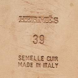 مملوكة مسبقًا Hermes Brown Leather Oran Flat Slides Size 39